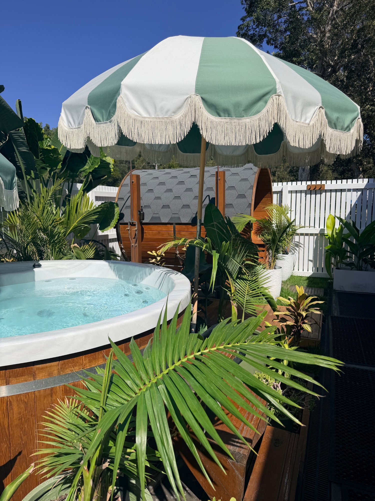 Hot tub and sauna at Exhale Yamba Bathhouse