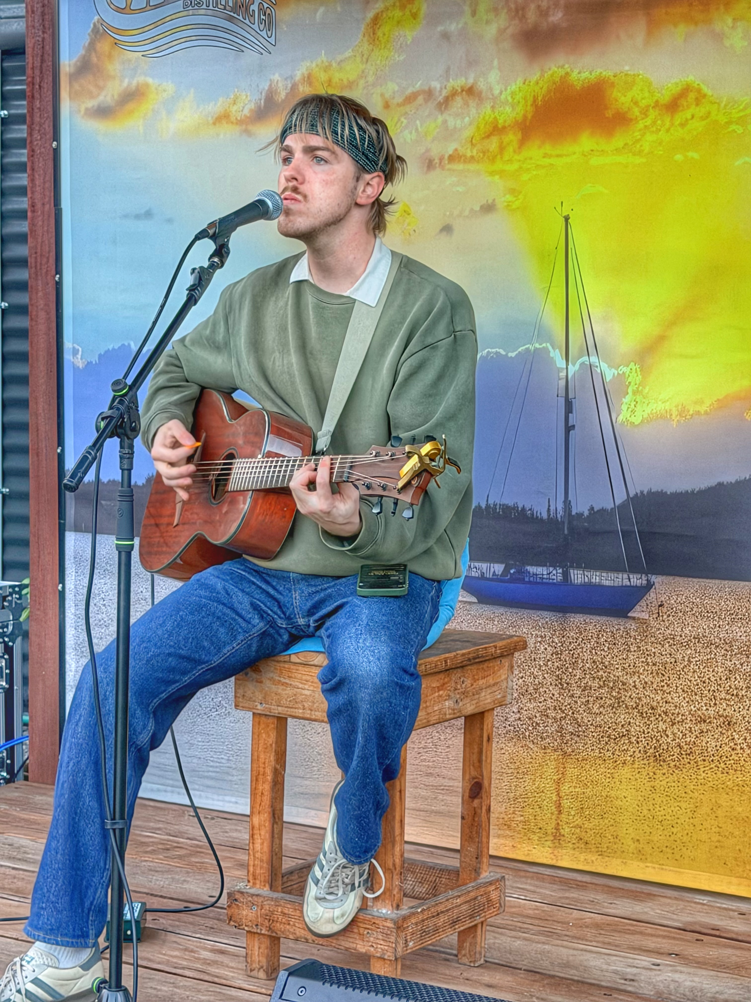 Griffin Morris performing at Yamba Distilling Co